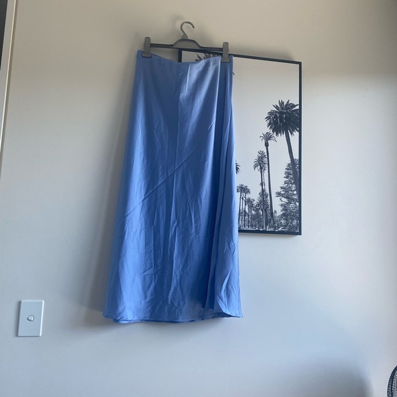 Host Pick Light blue Cotton On midi satin look skirt NWT summer style size XL - Picture 4 of 9
